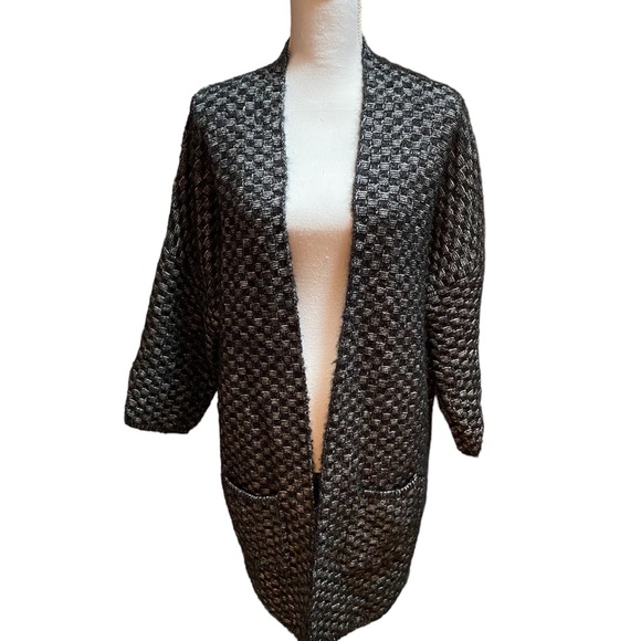 Maxsport black and grey checkered sweater/cardigan. Medium. Two front pockets. - Picture 5 of 15